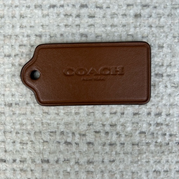 Disney monogram 2 inch tag - Picture 1 of 2